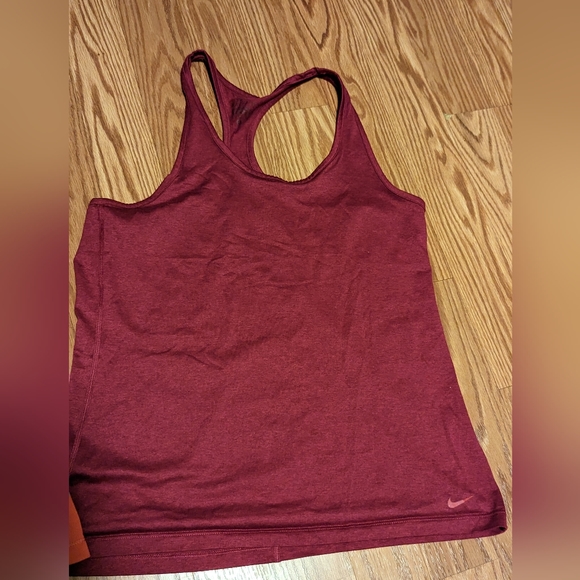 Nike tank bundle - Picture 3 of 3